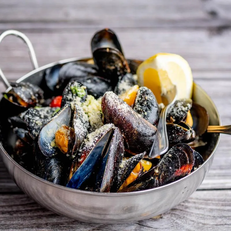 Sauteed mussels